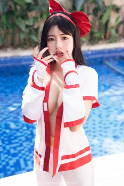 胸前两只白白的小兔子跳出来
