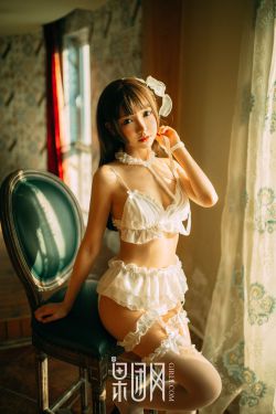 漂亮诱人的女邻居